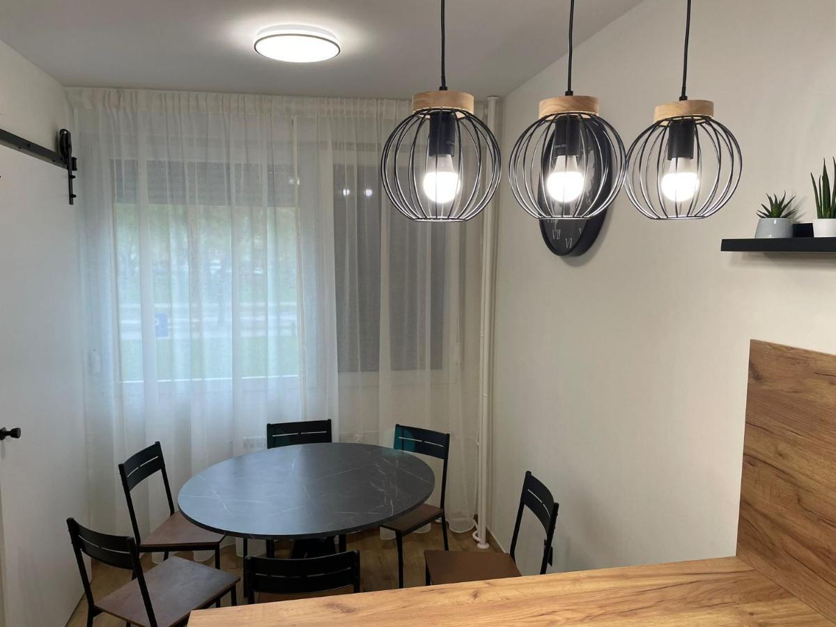 Apartment Karlovac Center Екстер'єр фото