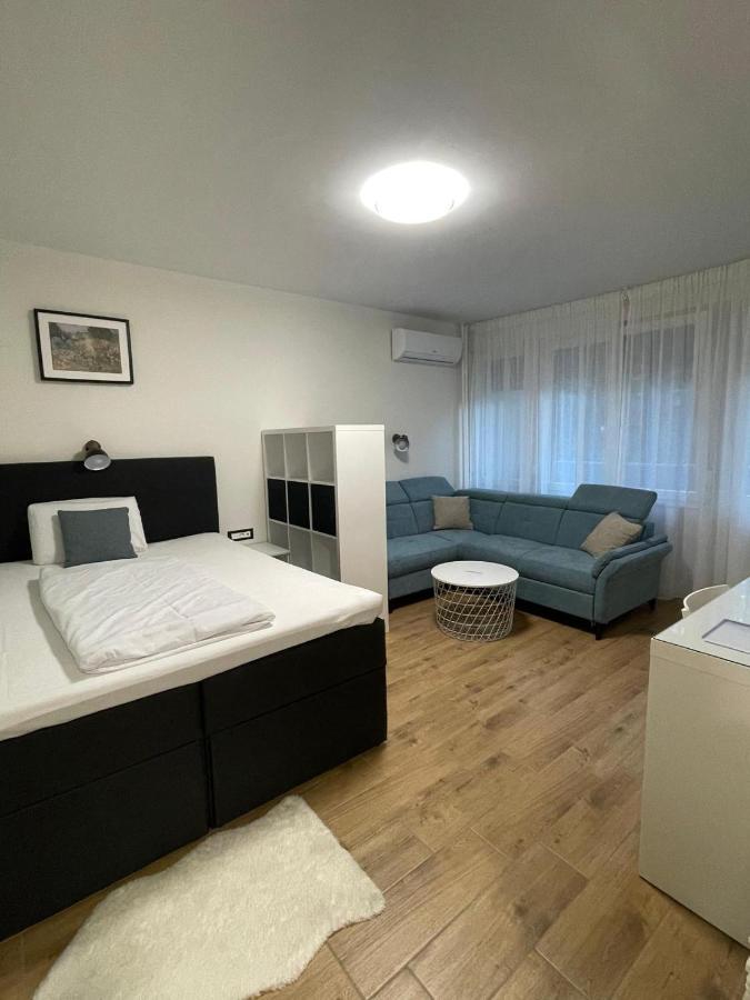 Apartment Karlovac Center Екстер'єр фото