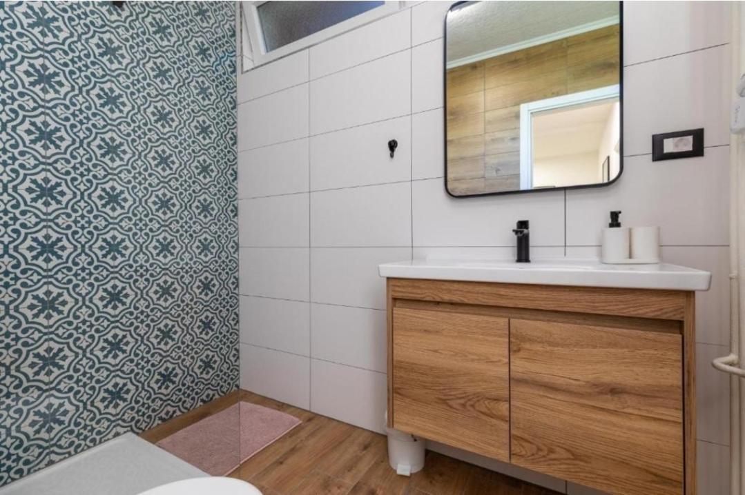 Apartment Karlovac Center Екстер'єр фото